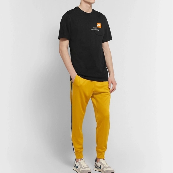 Nike Men's Sportswear Story Pack Logo-Print Cotton-Jersey T-Shirt  Black Large - Picture 2 of 4